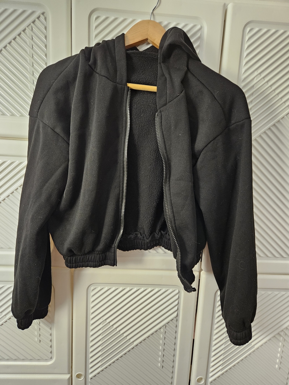 Women’s Cropped Black Hooded Zip-Up Jacket